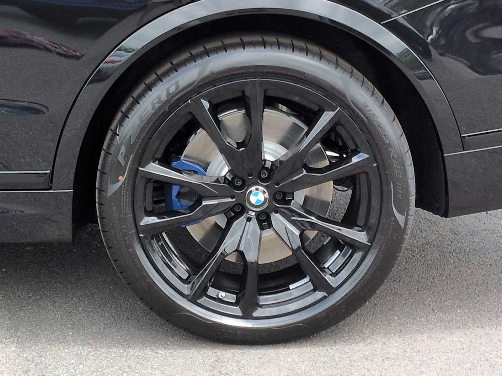 2027 BMW X7 M60i