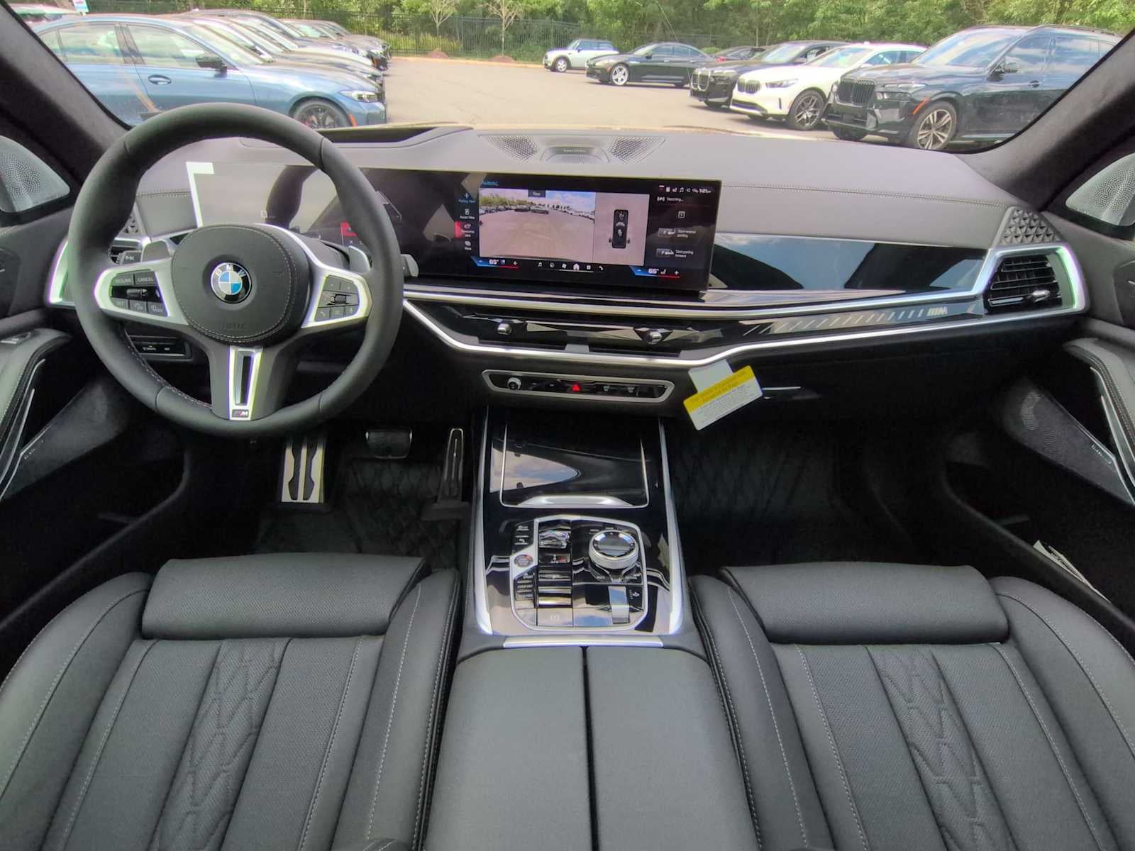 2027 BMW X7 M60i