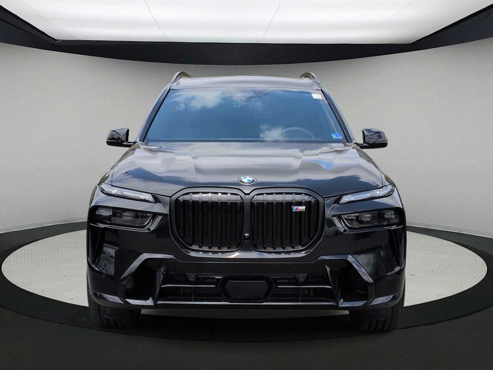 2027 BMW X7 M60i
