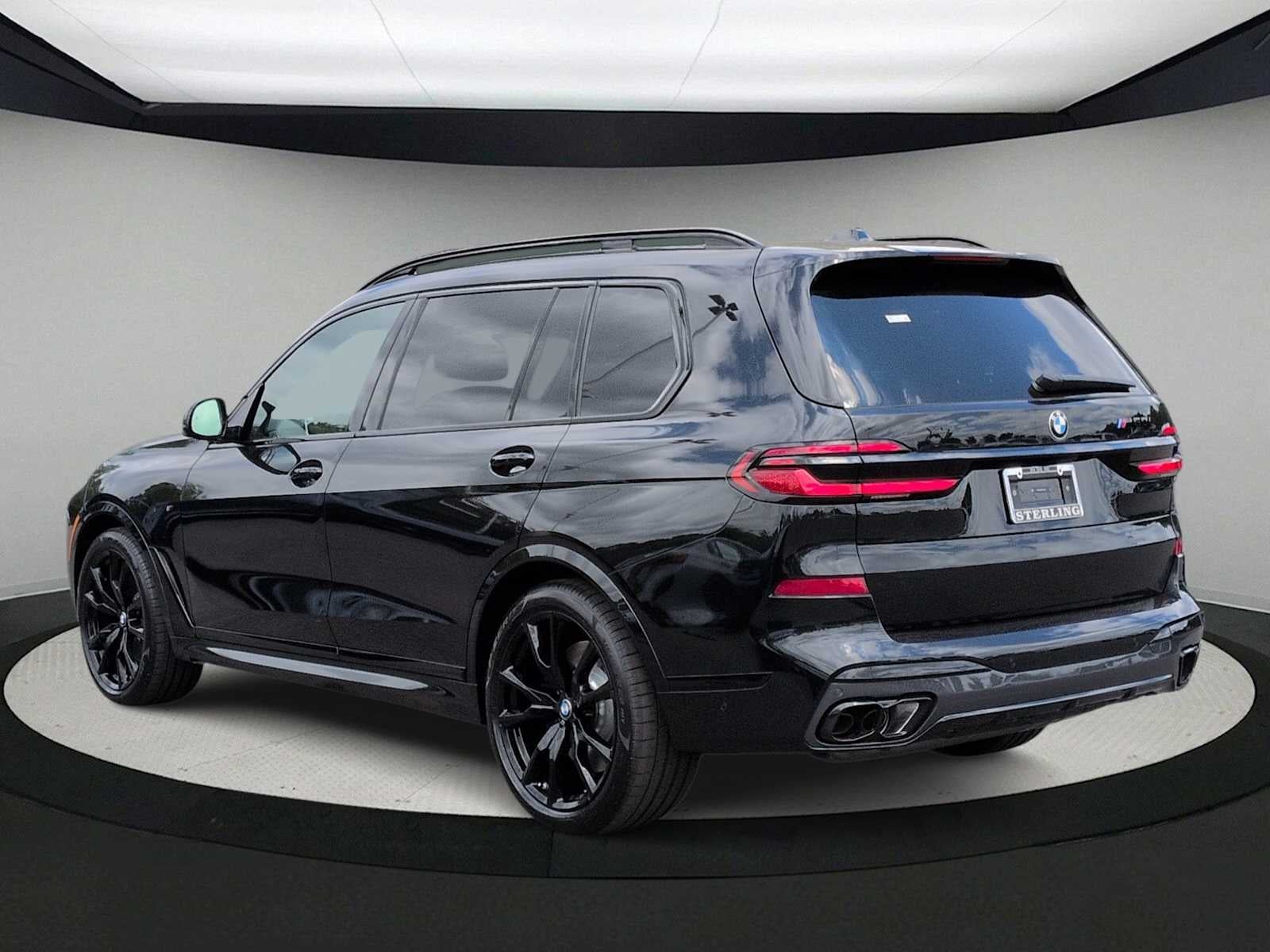 2027 BMW X7 M60i