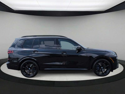 2027 BMW X7 M60i