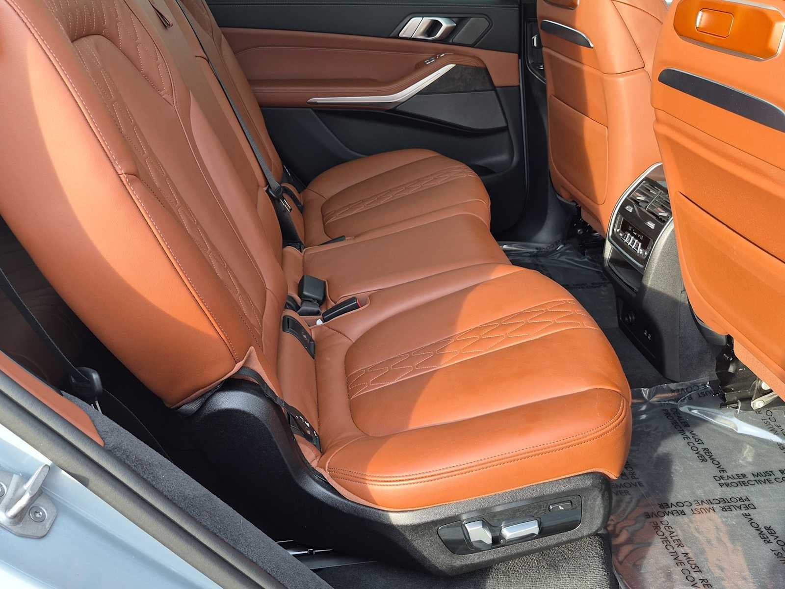BMW X7 M60i 2025