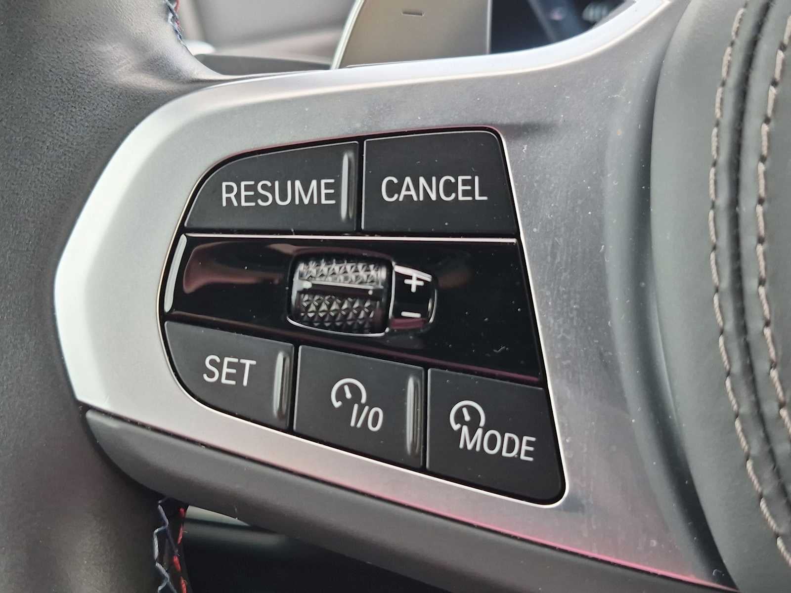 BMW X7 M60i 2025
