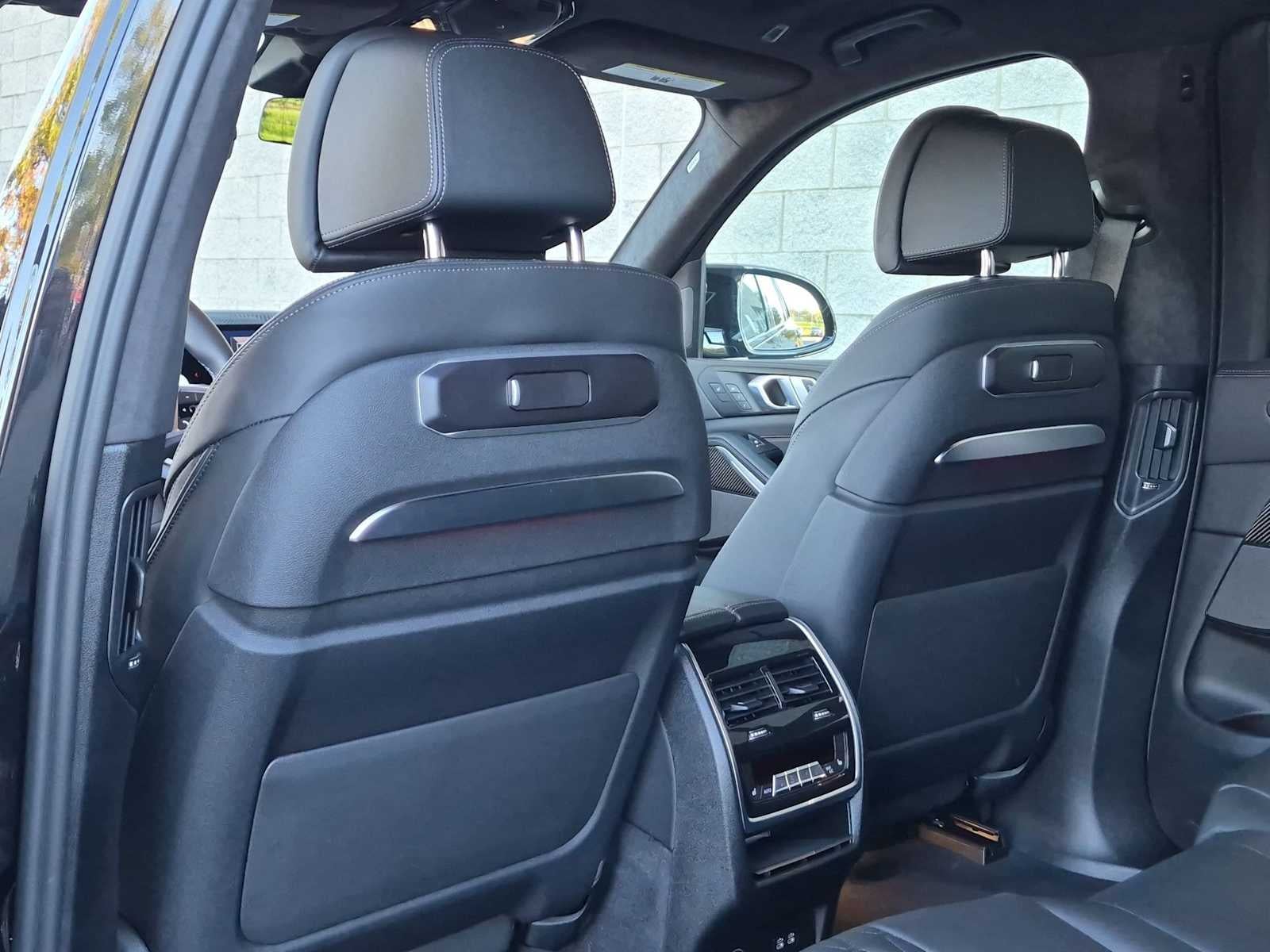 2026 BMW X7 M60i