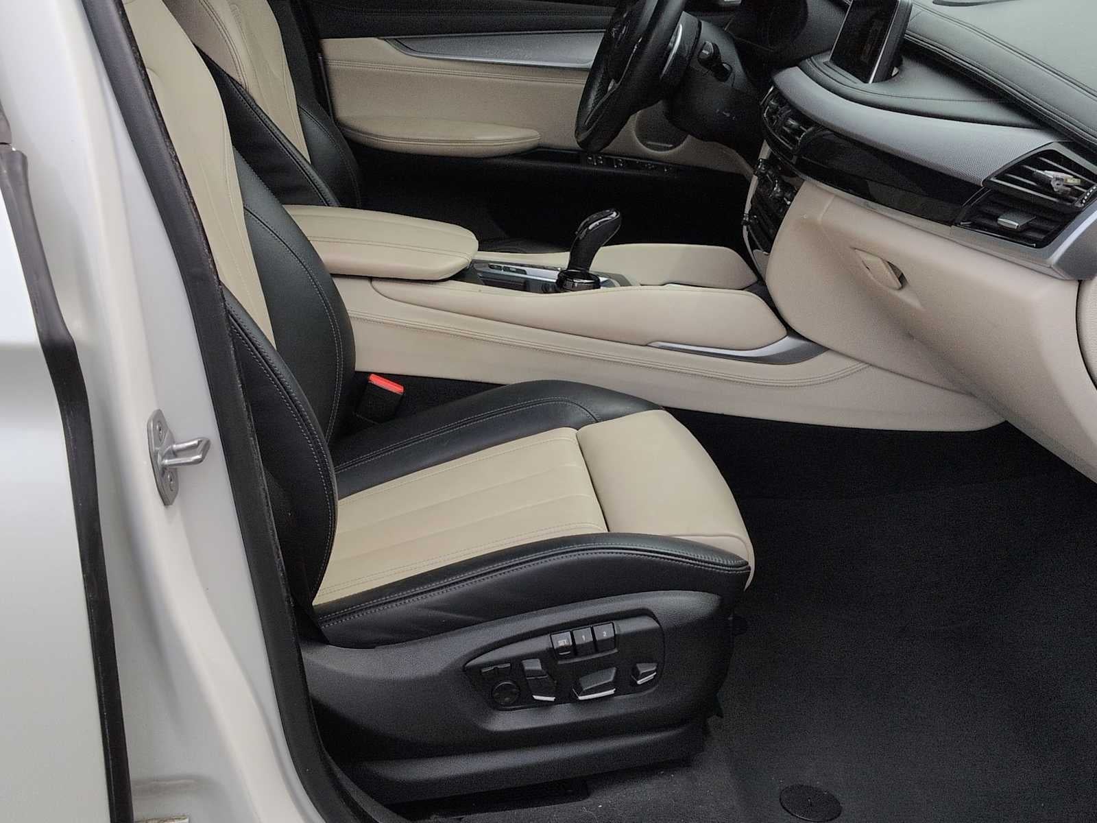 2019 BMW X6 xDrive50i