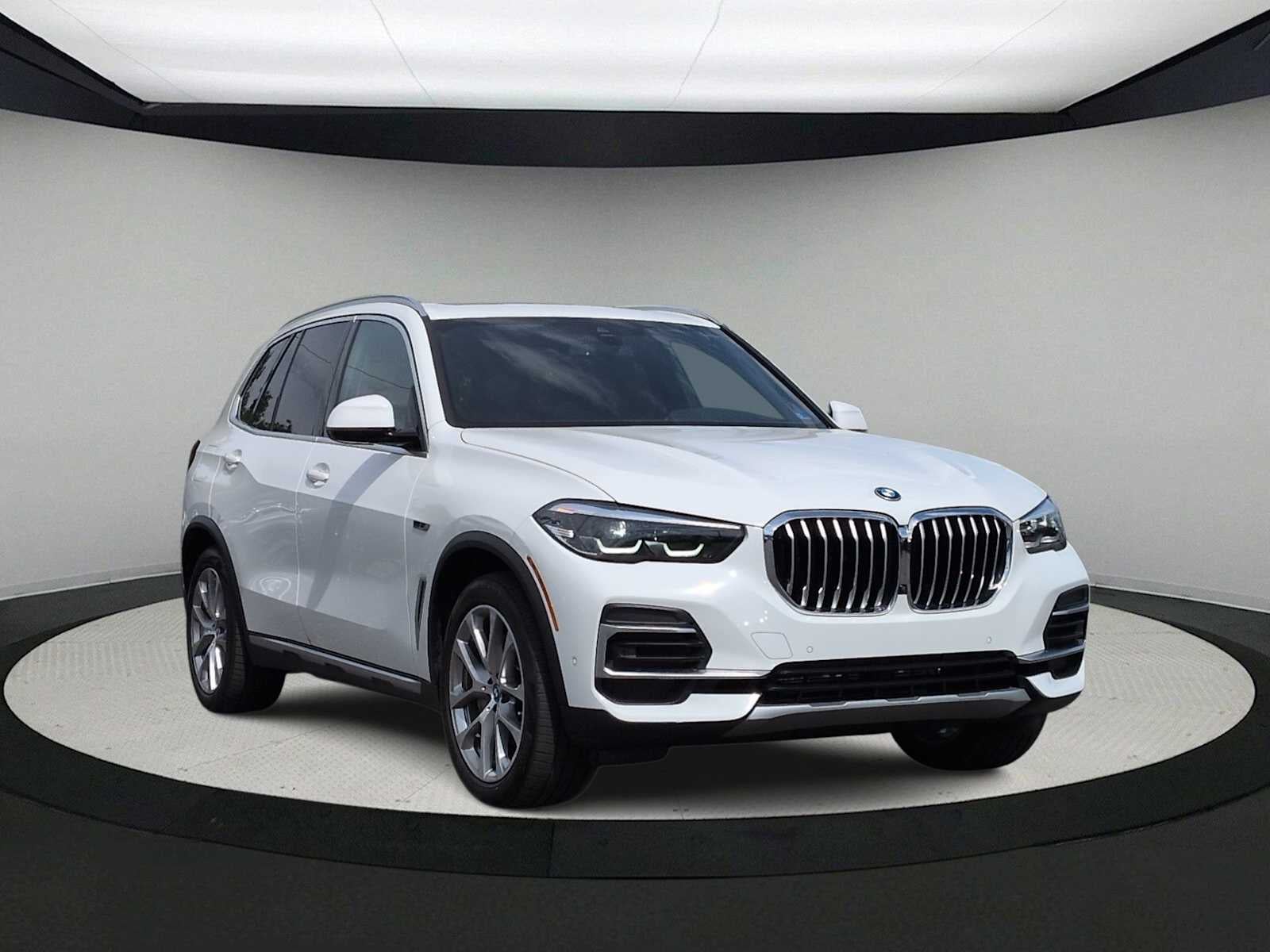 2023 BMW X5 xDrive45e