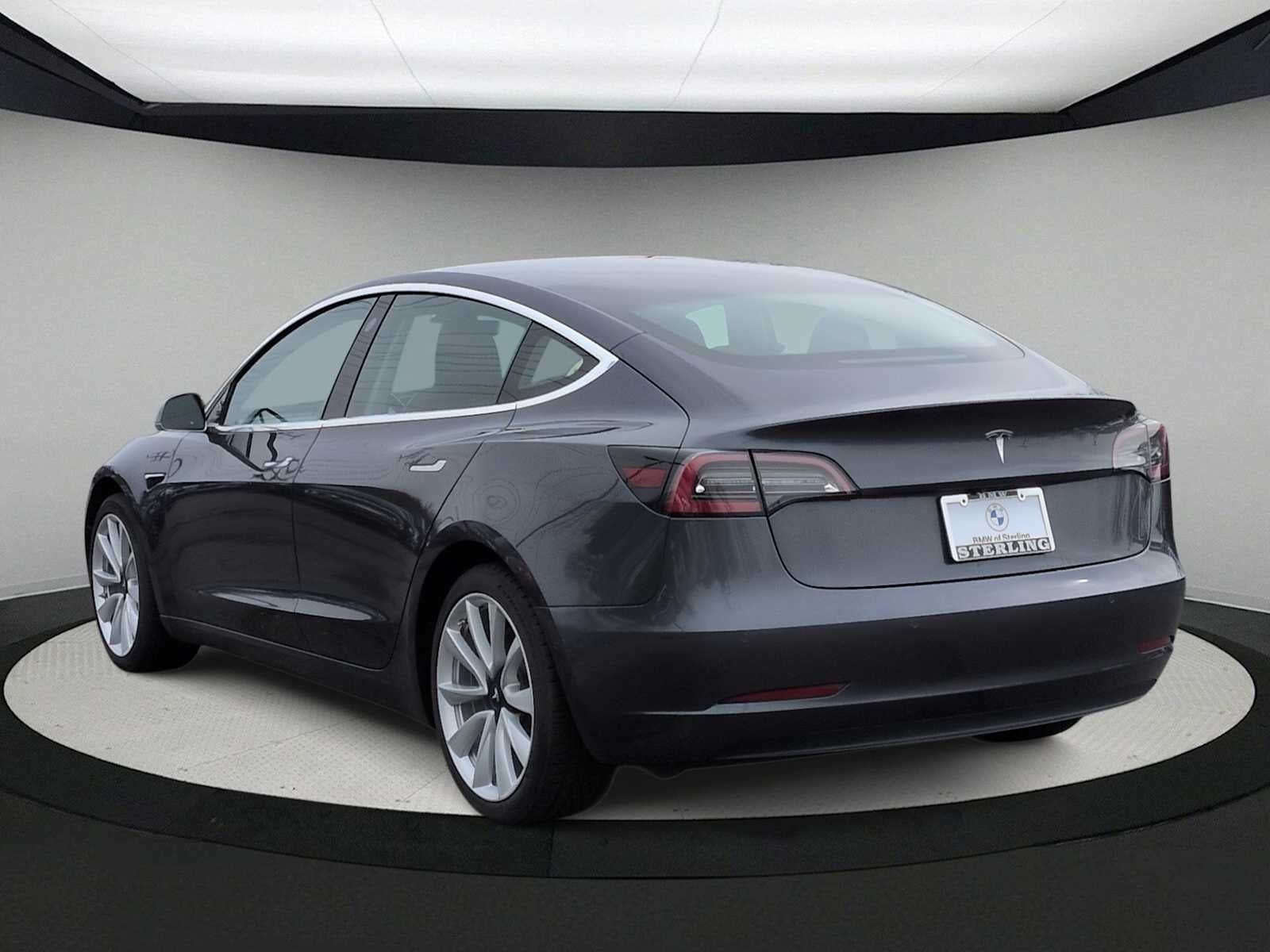 Tesla Model 3 Standard Range Plus 2019