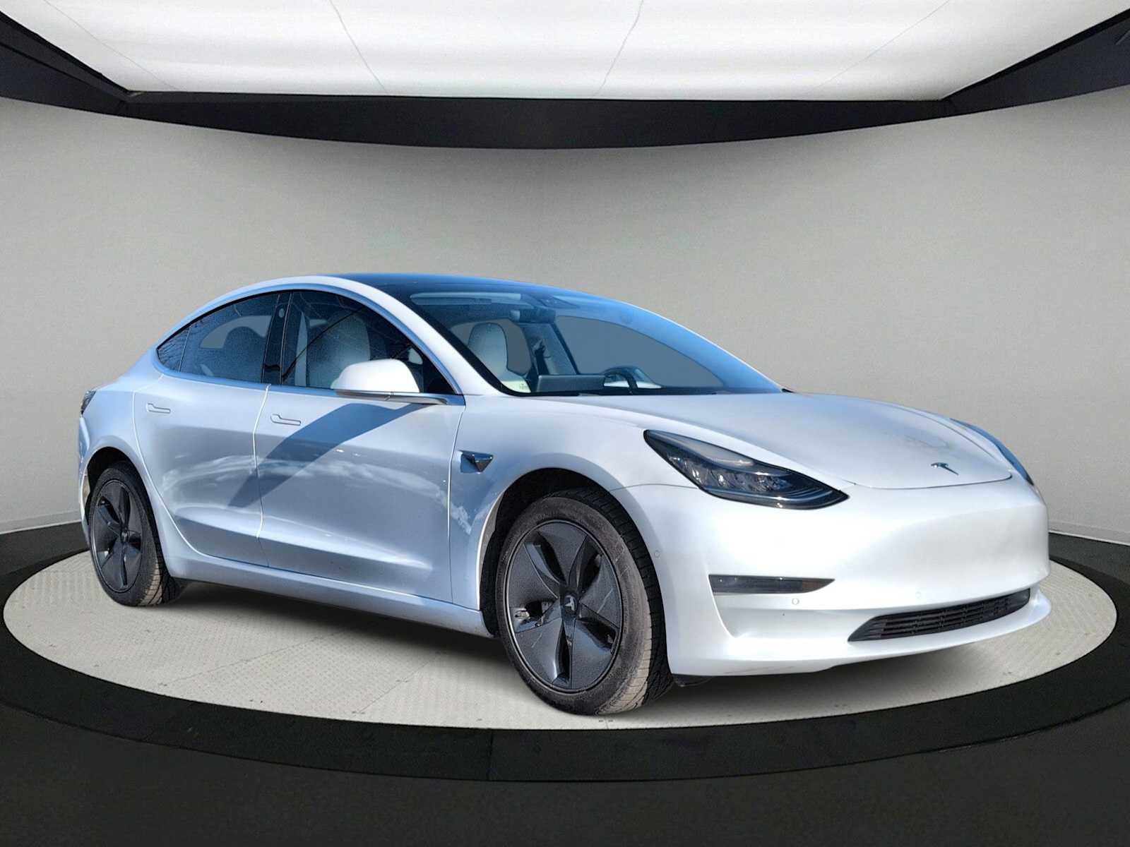 Tesla Model 3 Standard Range Plus 2019