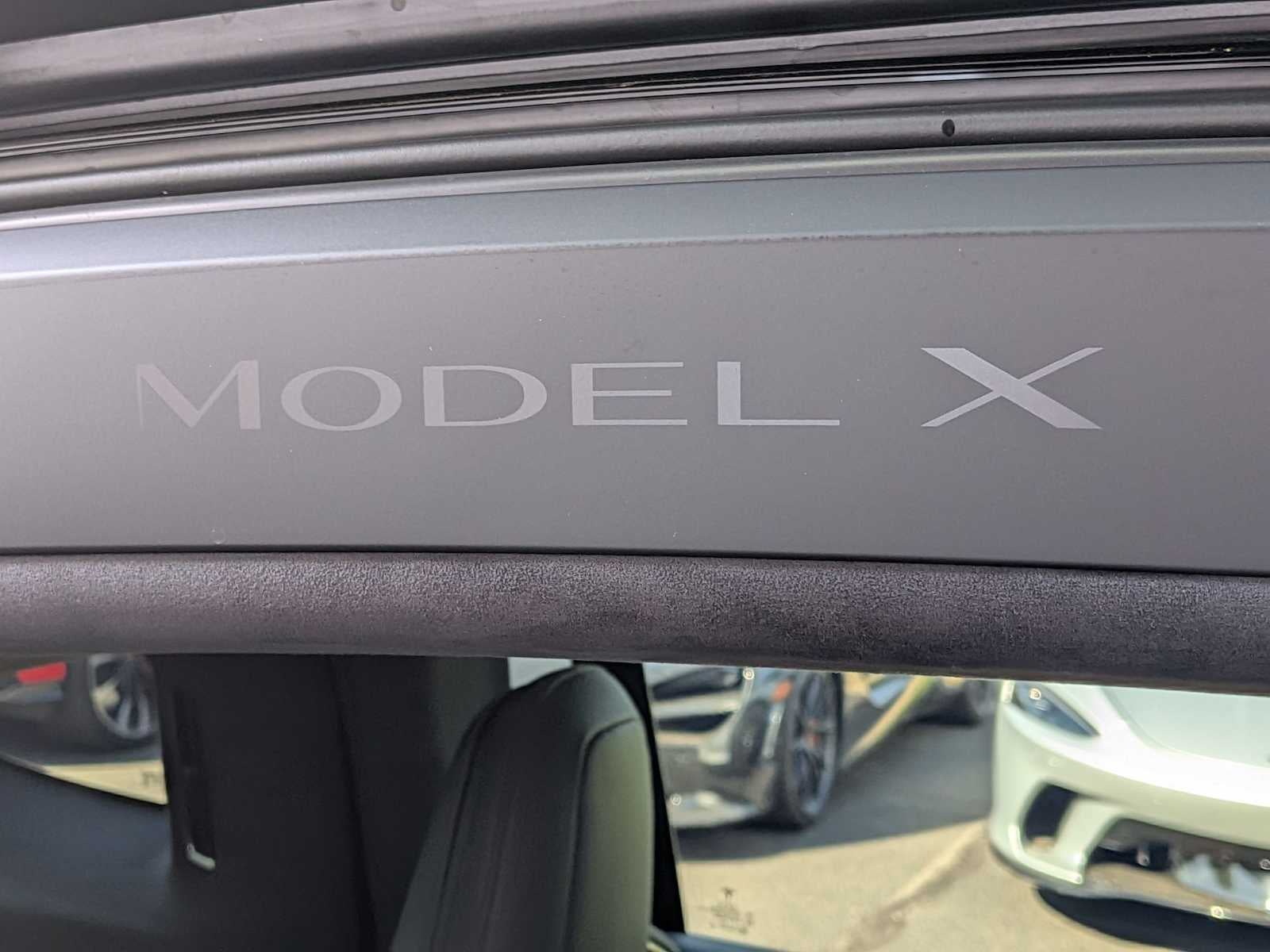Tesla Model X Plaid 2024