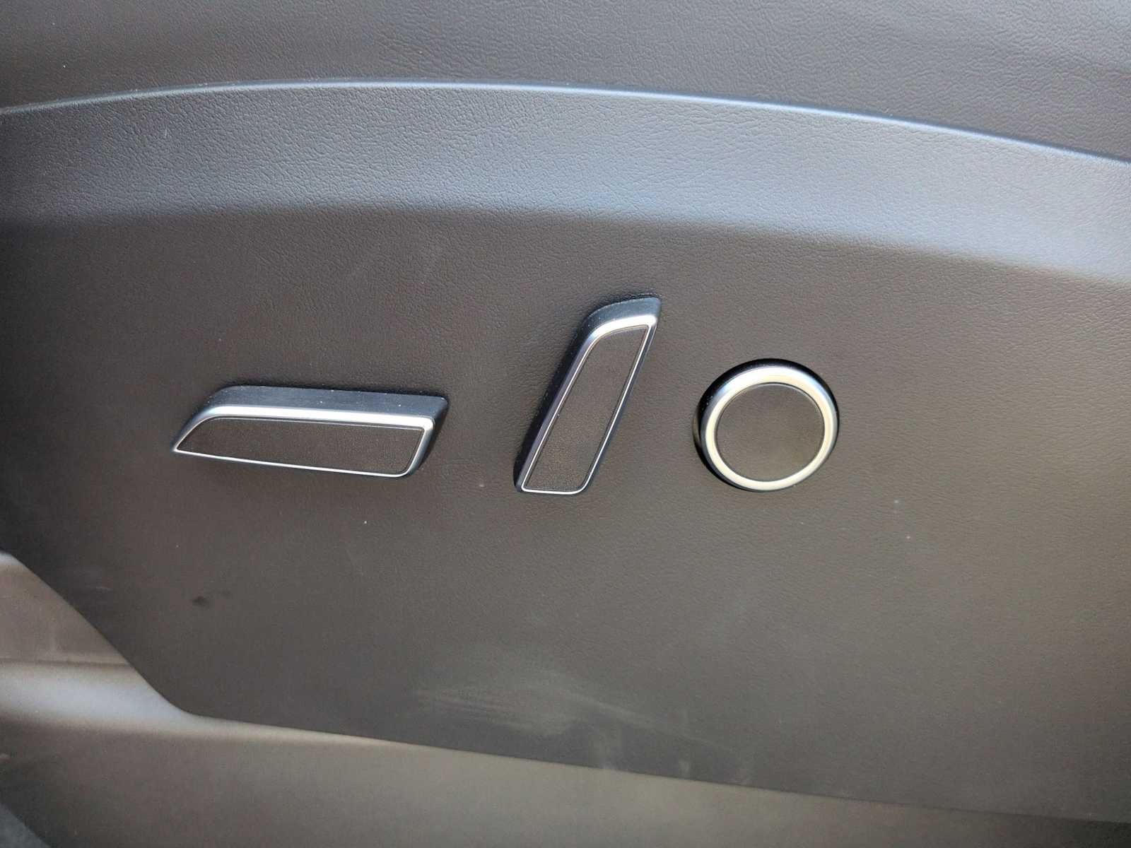 Tesla Model X Plaid 2024