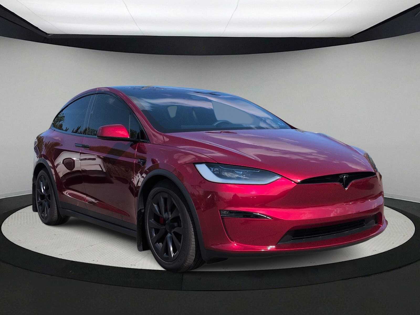 Tesla Model X Plaid 2024
