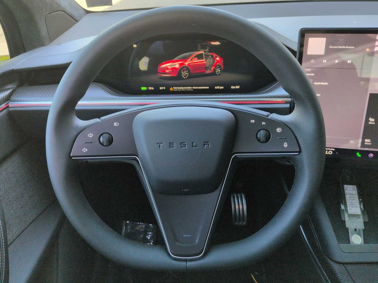 Tesla Model X Plaid 2024
