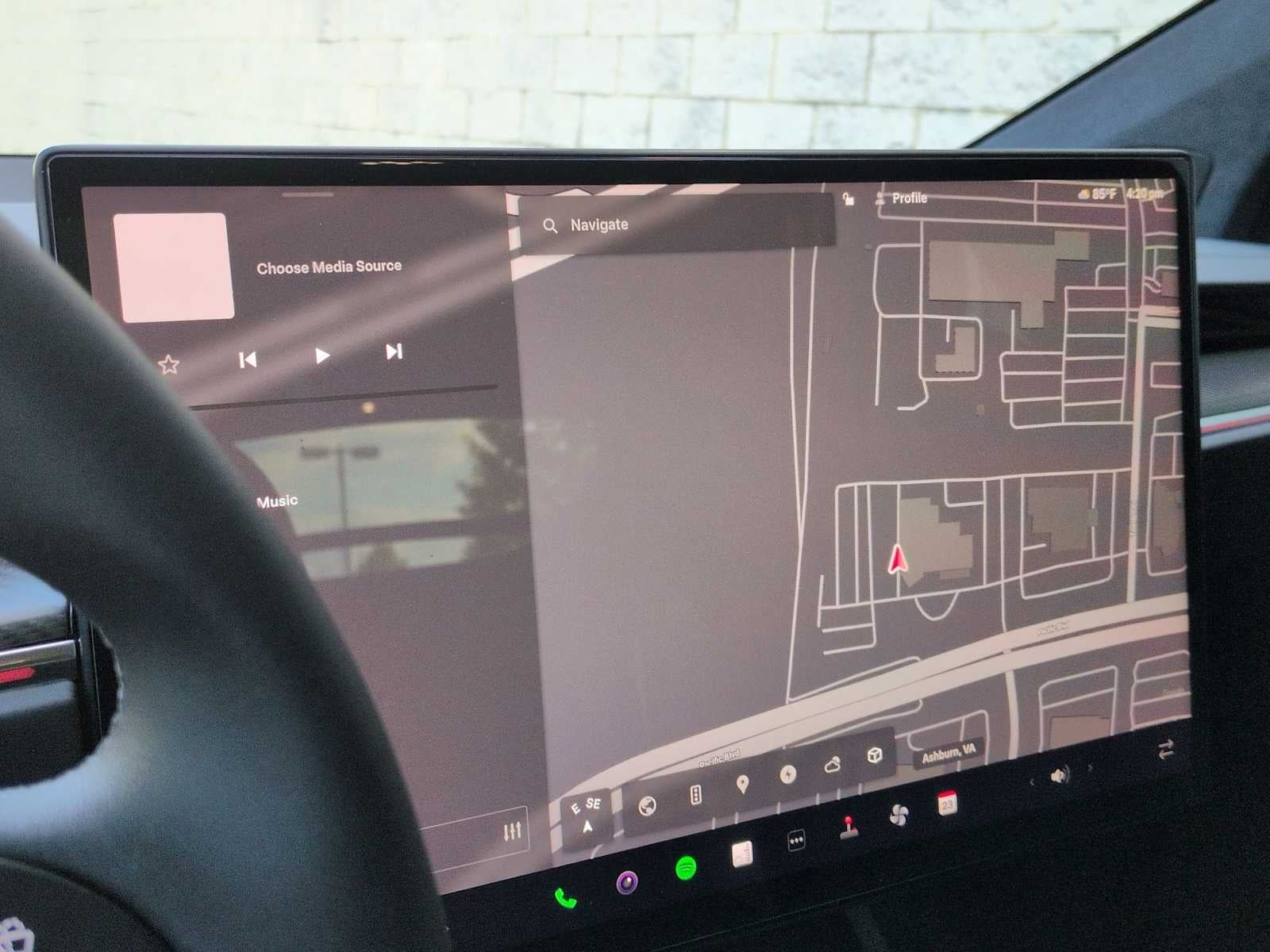 Tesla Model X Plaid 2024