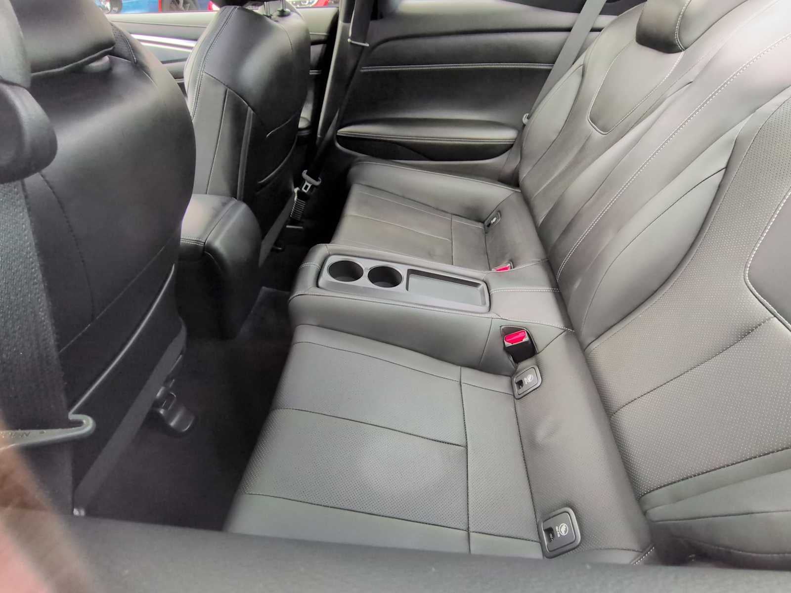 INFINITI Q60 LUXE 2022