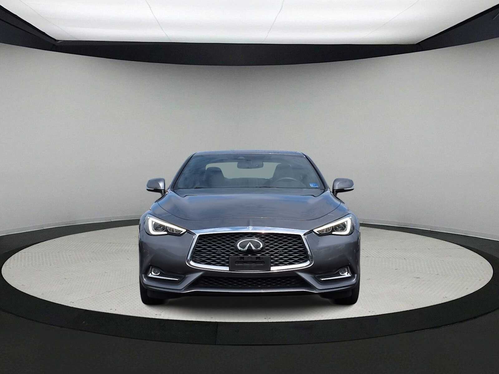 INFINITI Q60 LUXE 2022