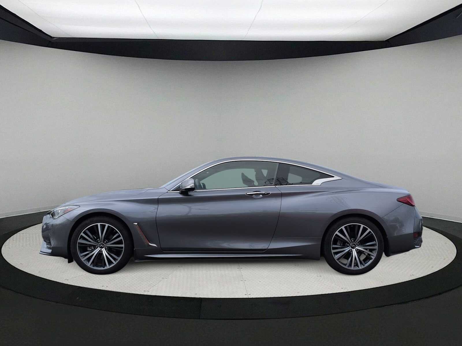 INFINITI Q60 LUXE 2022