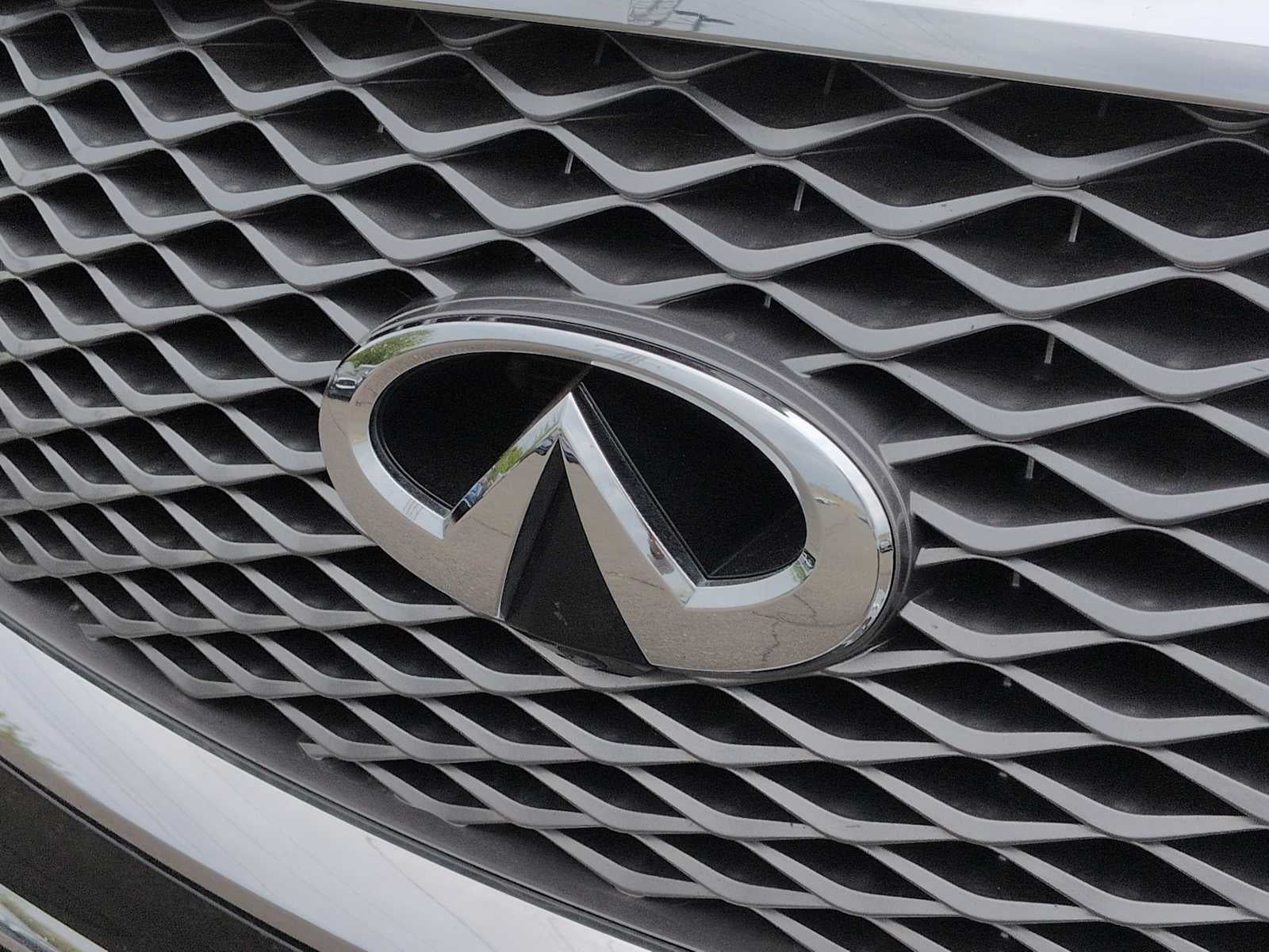 INFINITI QX80 LUXE 2022