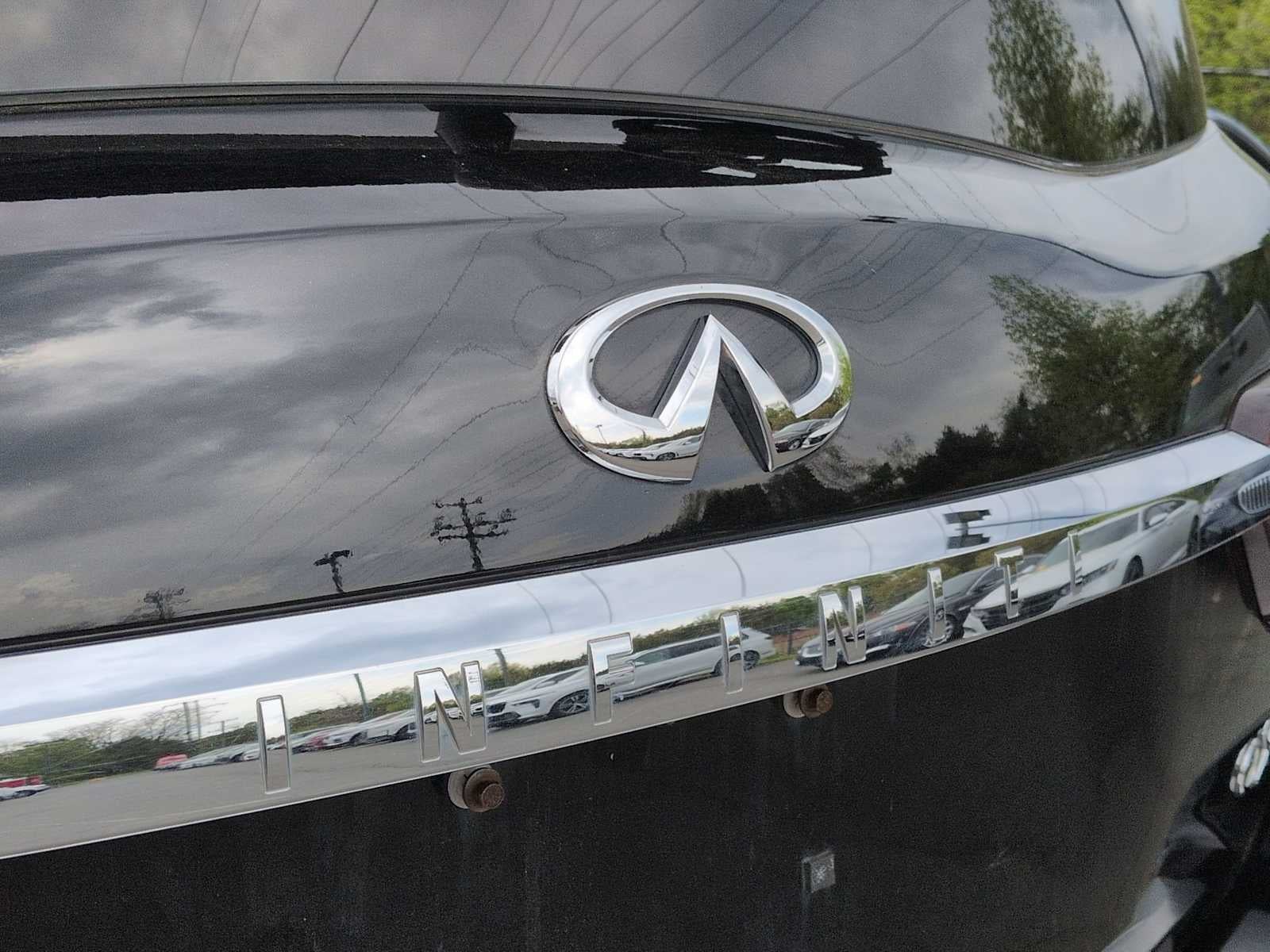 INFINITI QX80 LUXE 2022