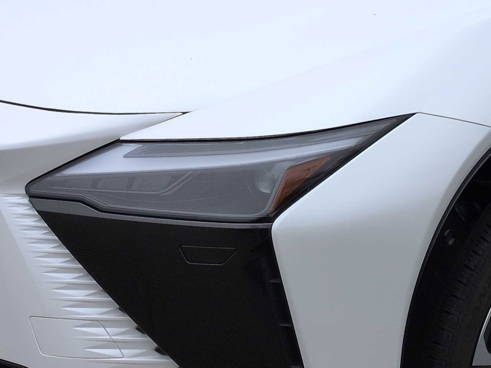 Lexus RZ 450e Premium 2025