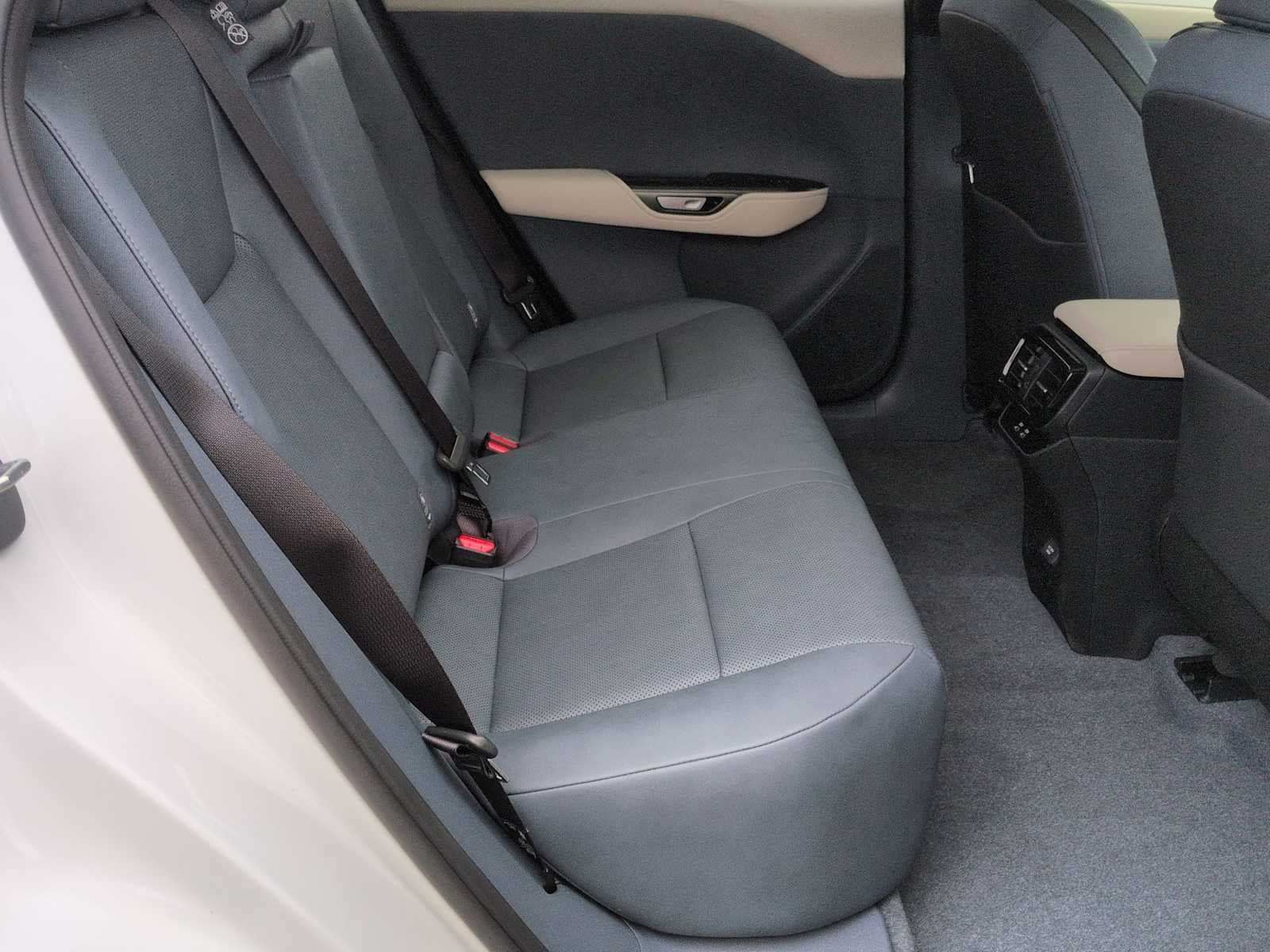 Lexus RZ 450e Premium 2025