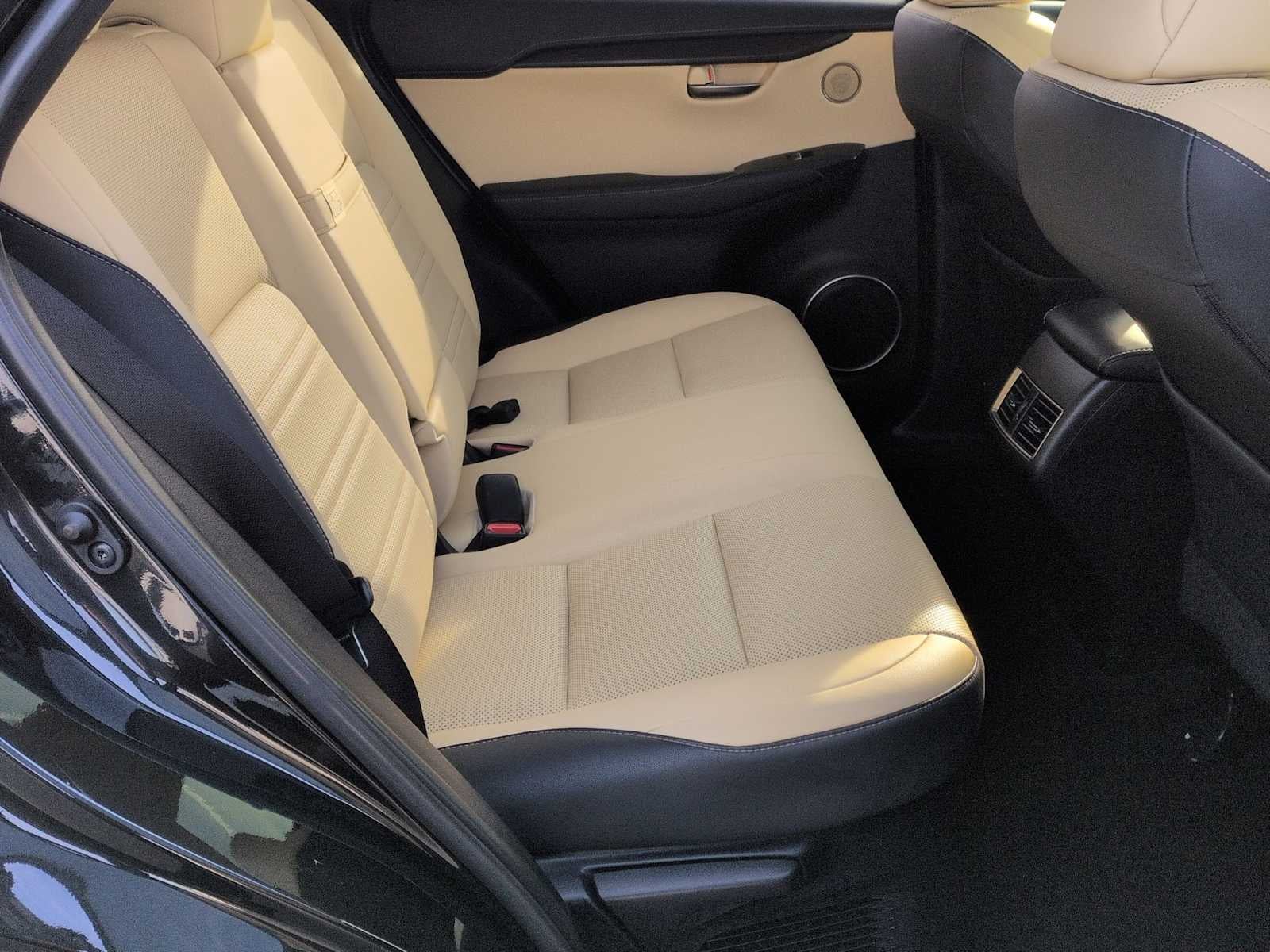 Lexus NX NX 300h 2020