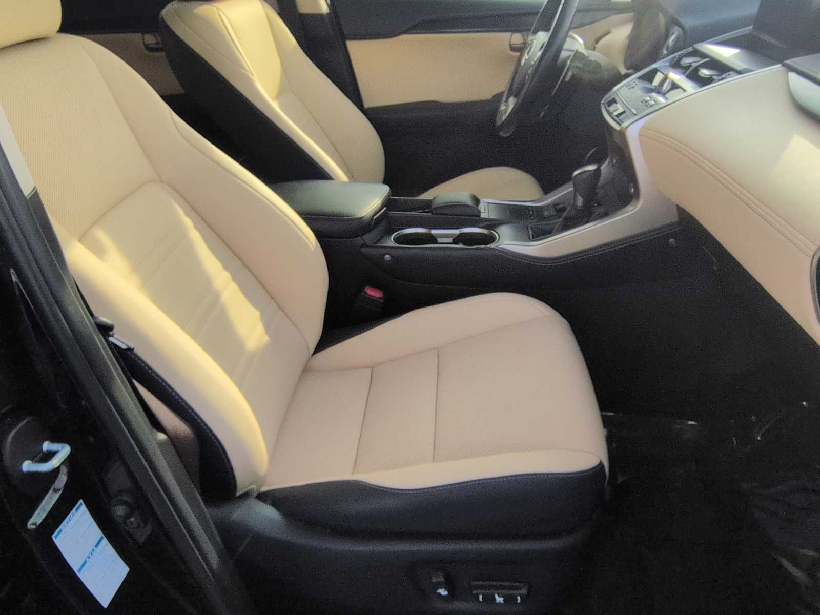 Lexus NX NX 300h 2020