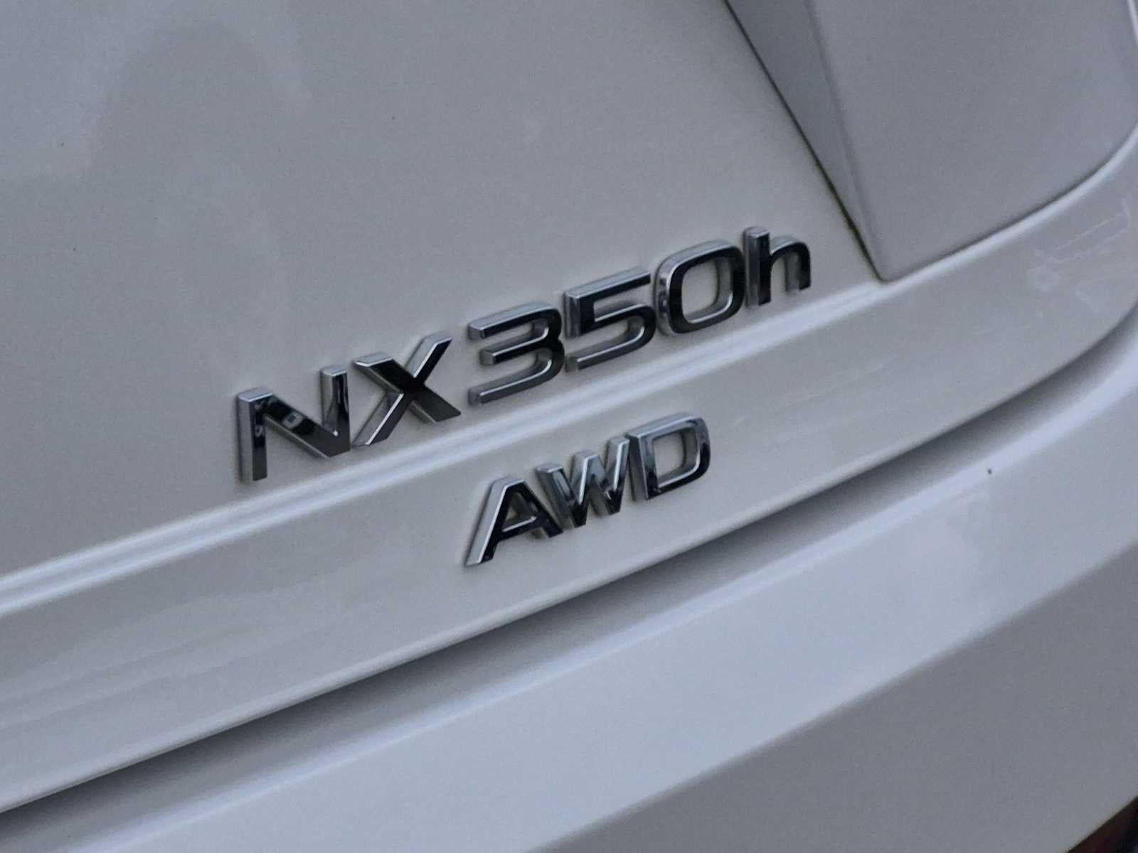 Lexus NX 350h Premium 2024