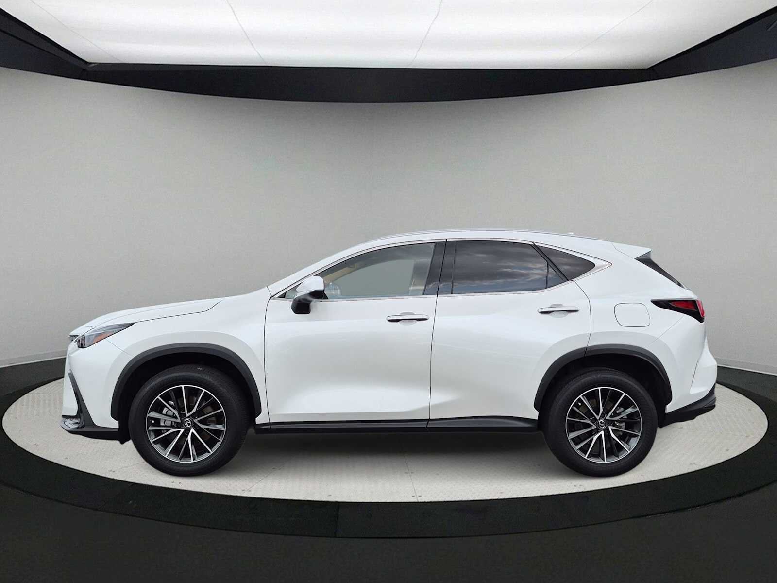 Lexus NX 350h Premium 2024