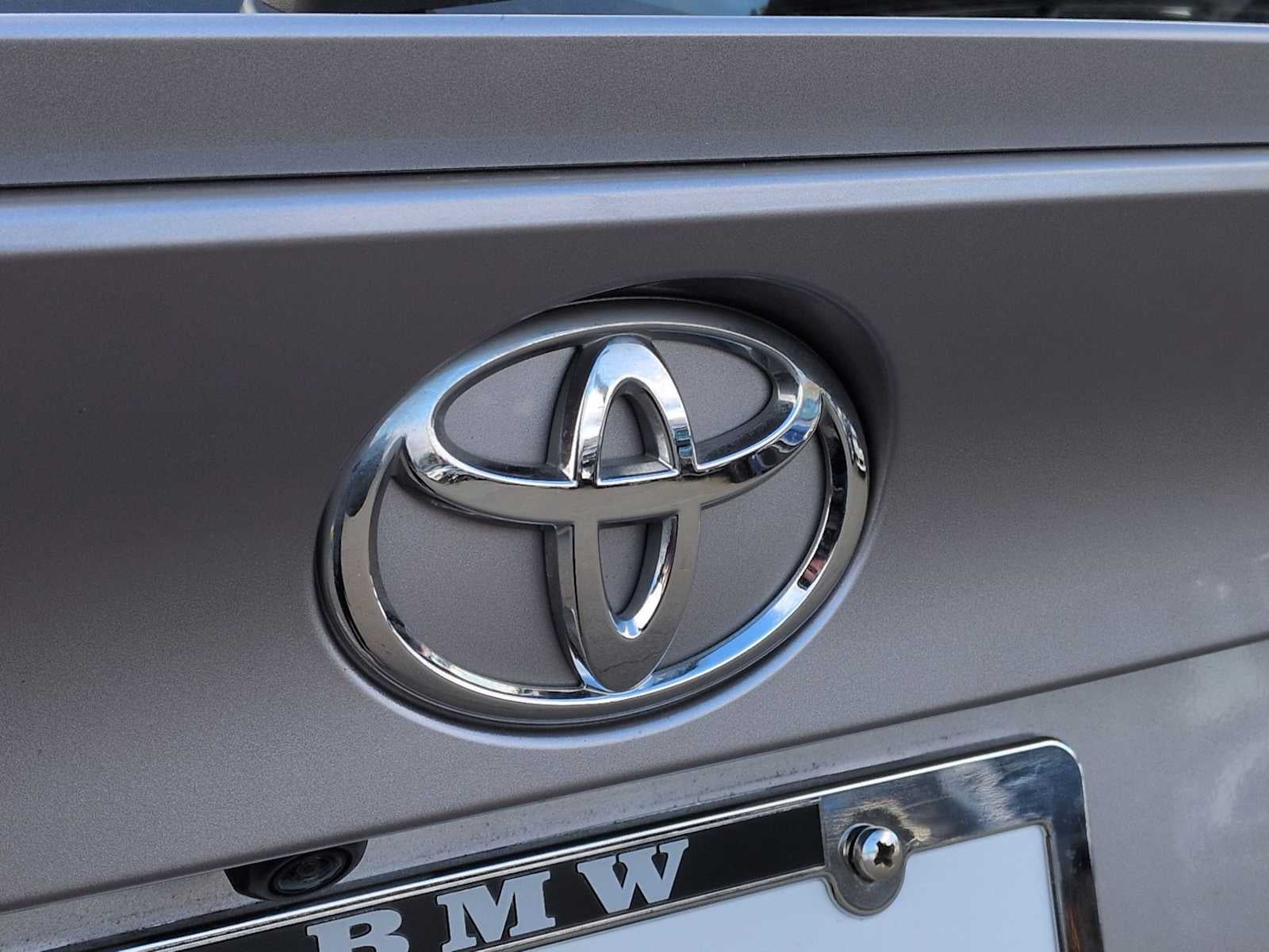 Toyota C-HR XLE 2020