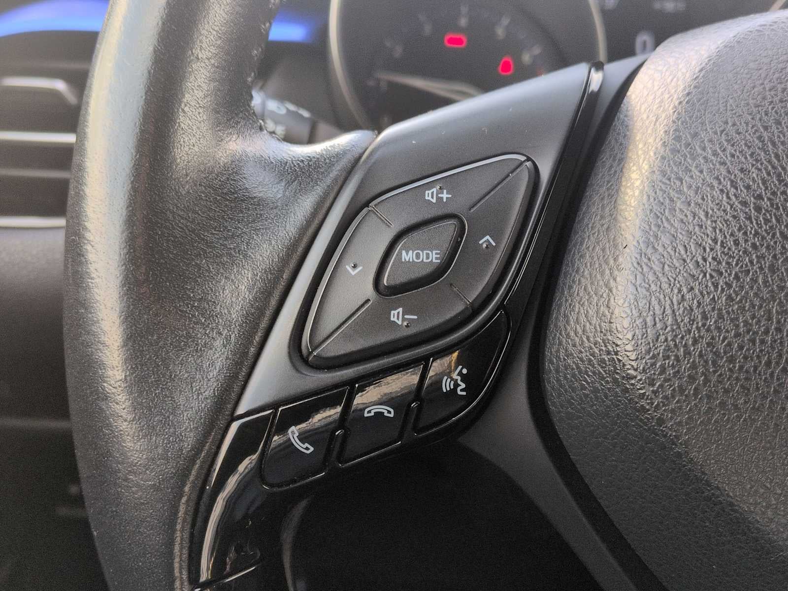 Toyota C-HR XLE 2020