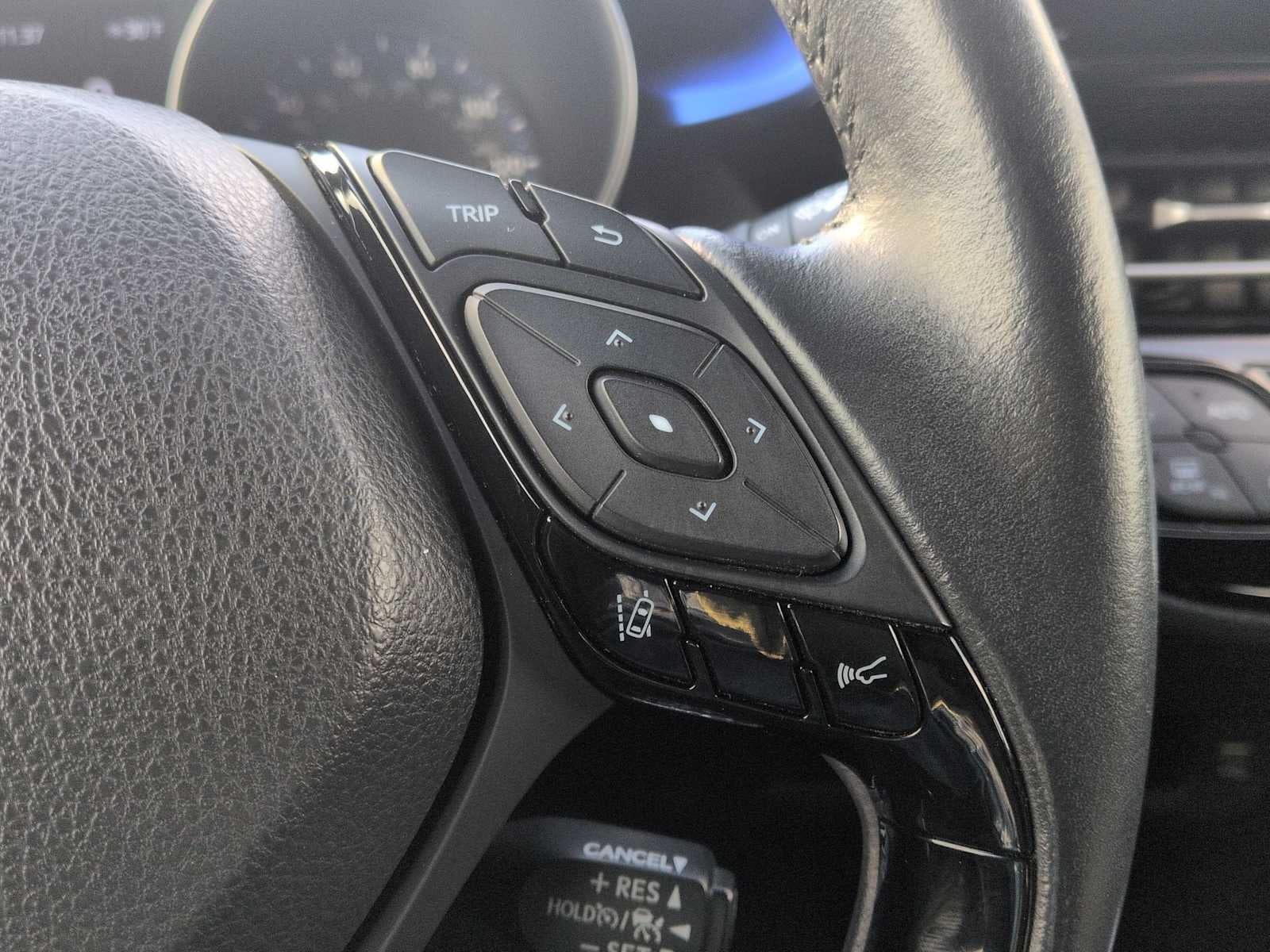 Toyota C-HR XLE 2020