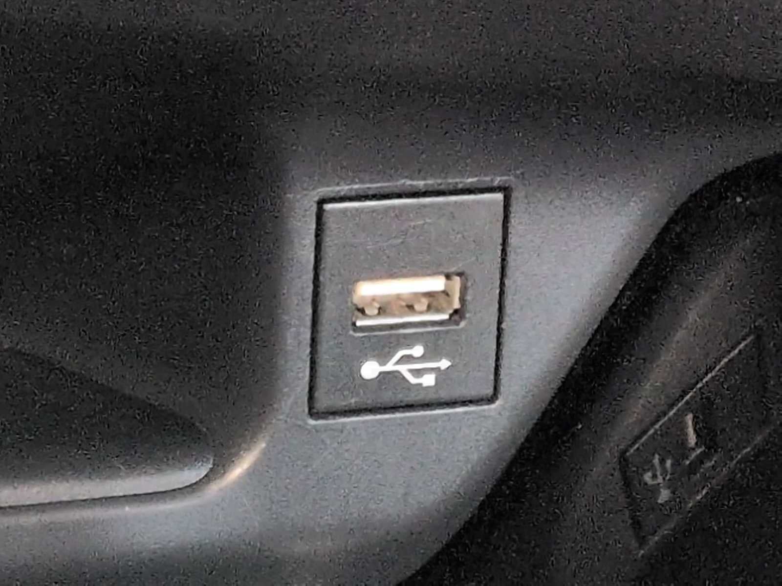 Toyota C-HR XLE 2020