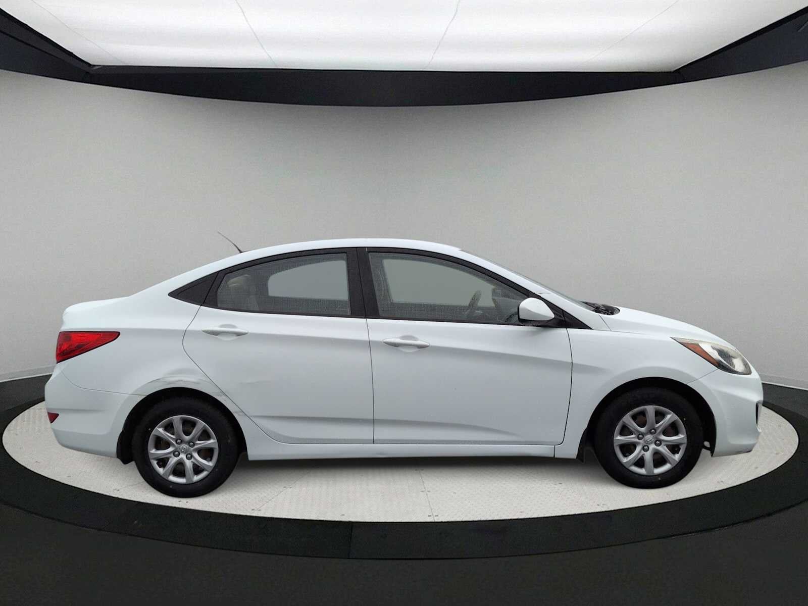 Hyundai Accent GLS 2013