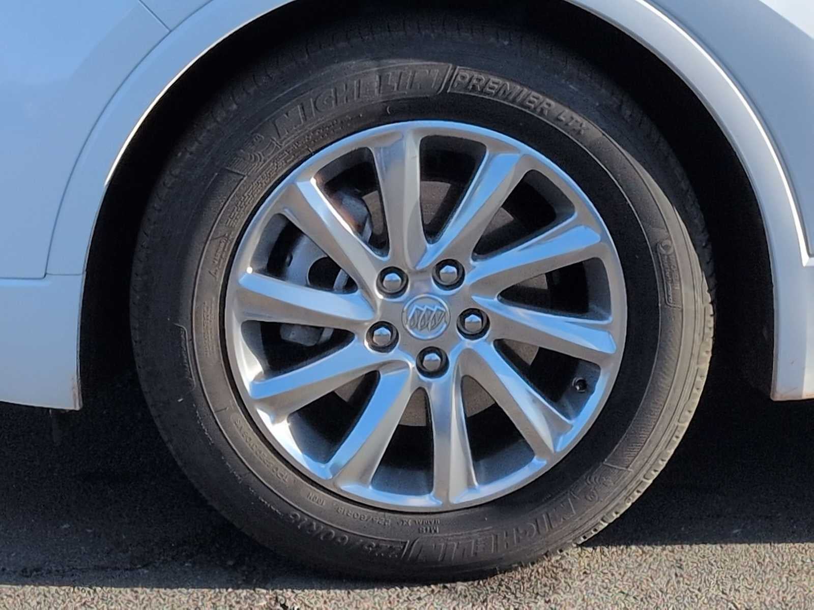 Buick Envision Essence 2019