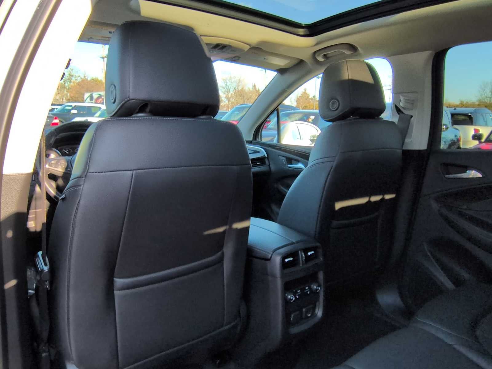 Buick Envision Essence 2019