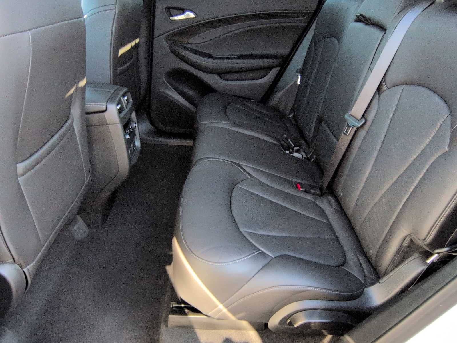 Buick Envision Essence 2019