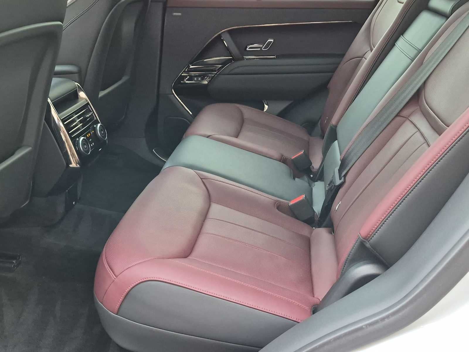 Land Rover Range Rover Sport Dynamic SE 2024