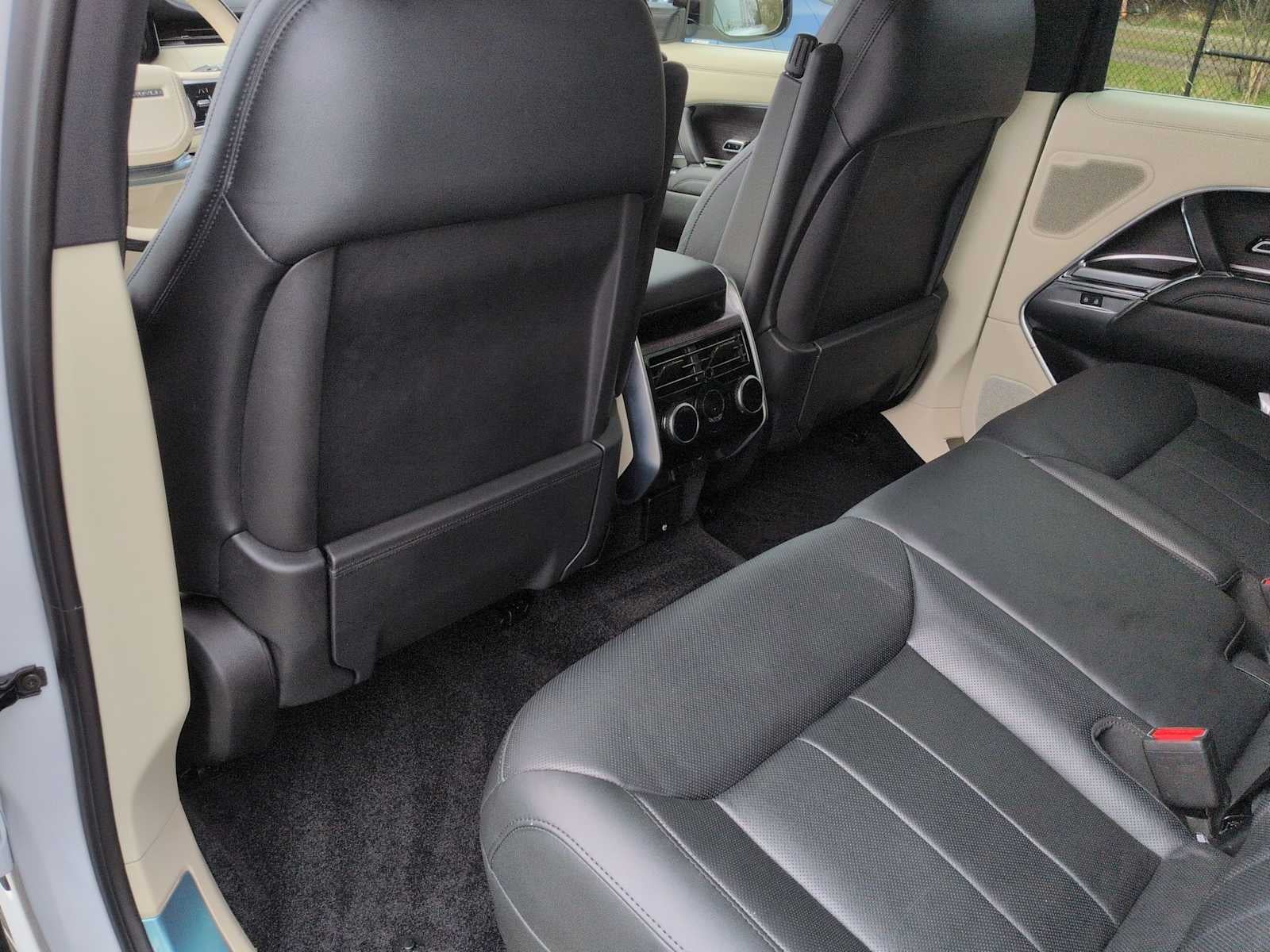 Land Rover Range Rover SE 2024