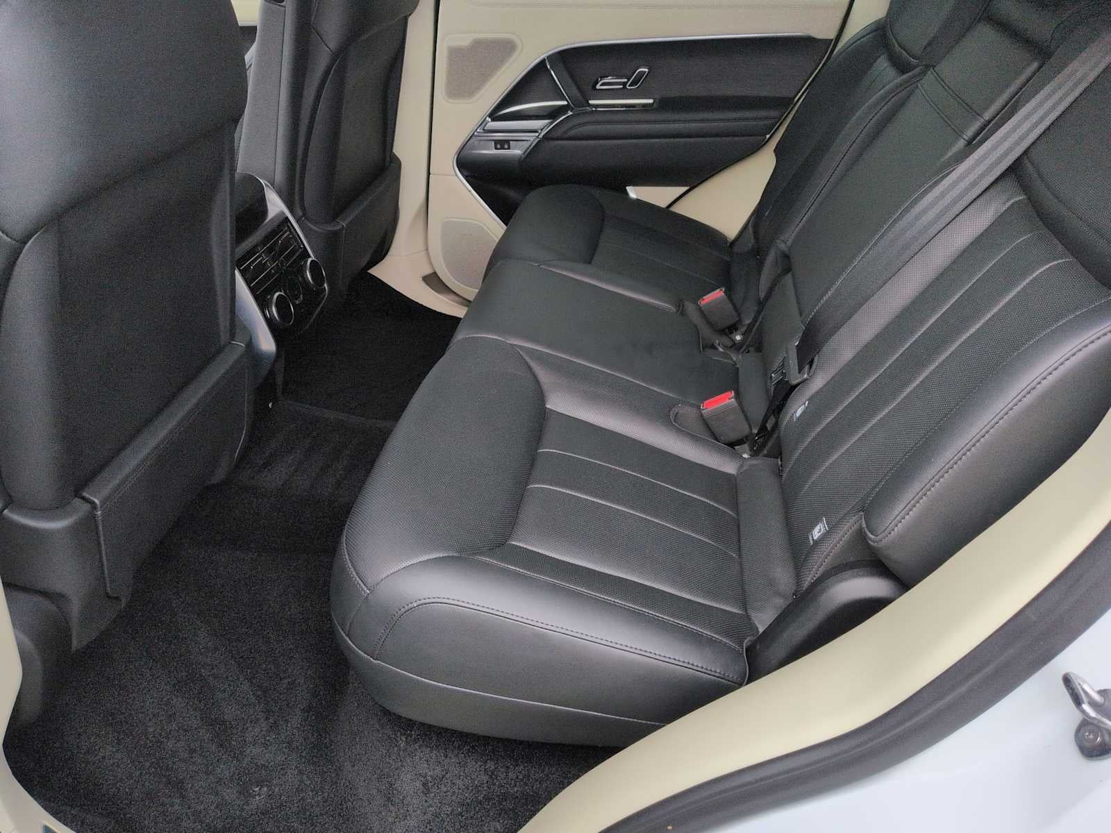 Land Rover Range Rover SE 2024