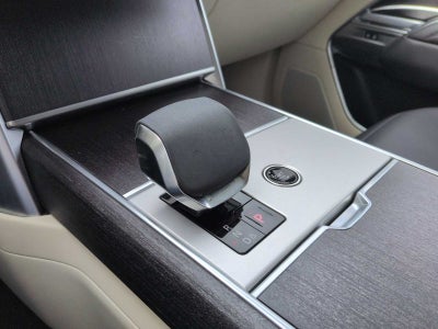 Land Rover Range Rover SE 2024