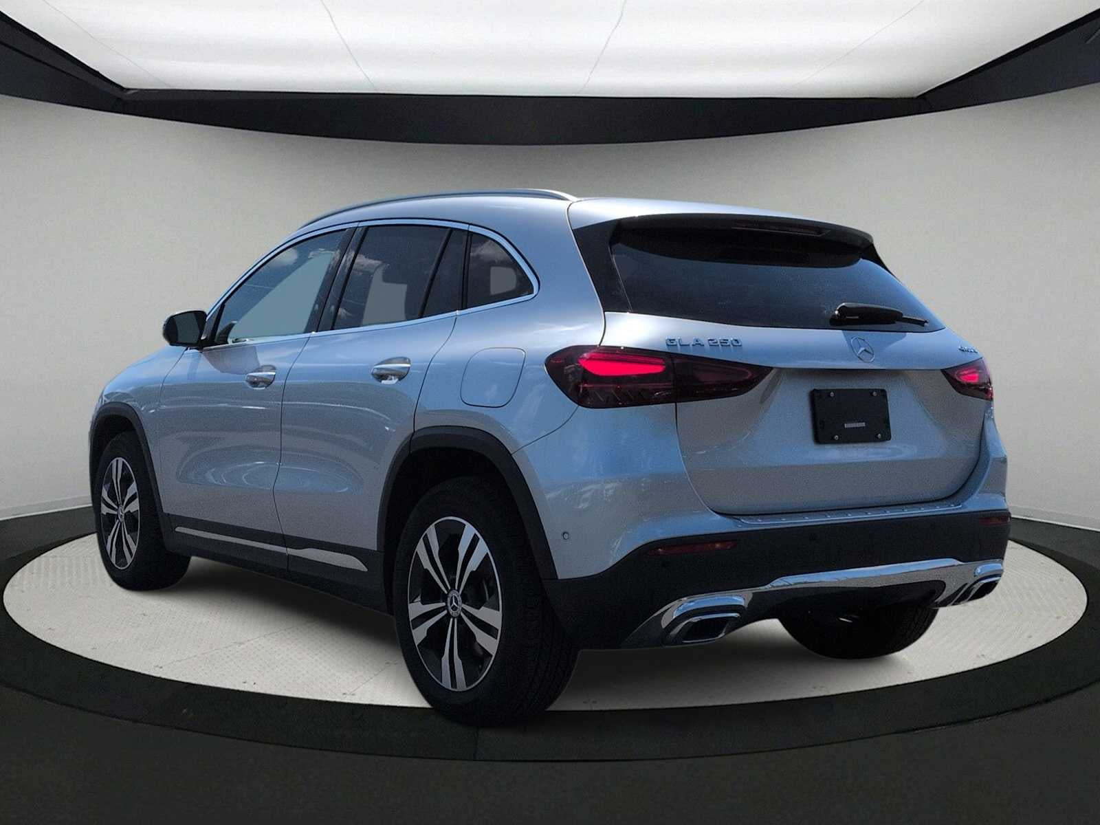 Mercedes-Benz GLA 250 2026 GLA 250