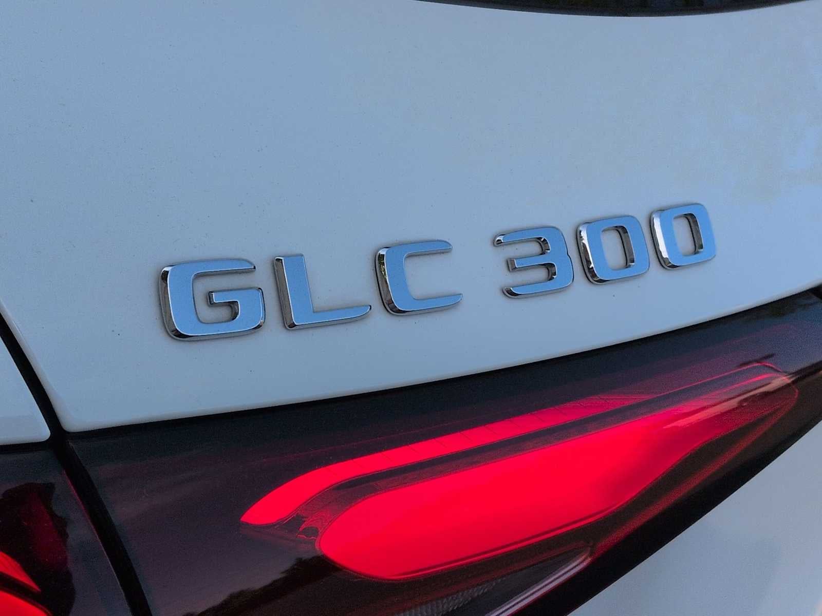 Mercedes-Benz GLC 300 2023 GLC 300