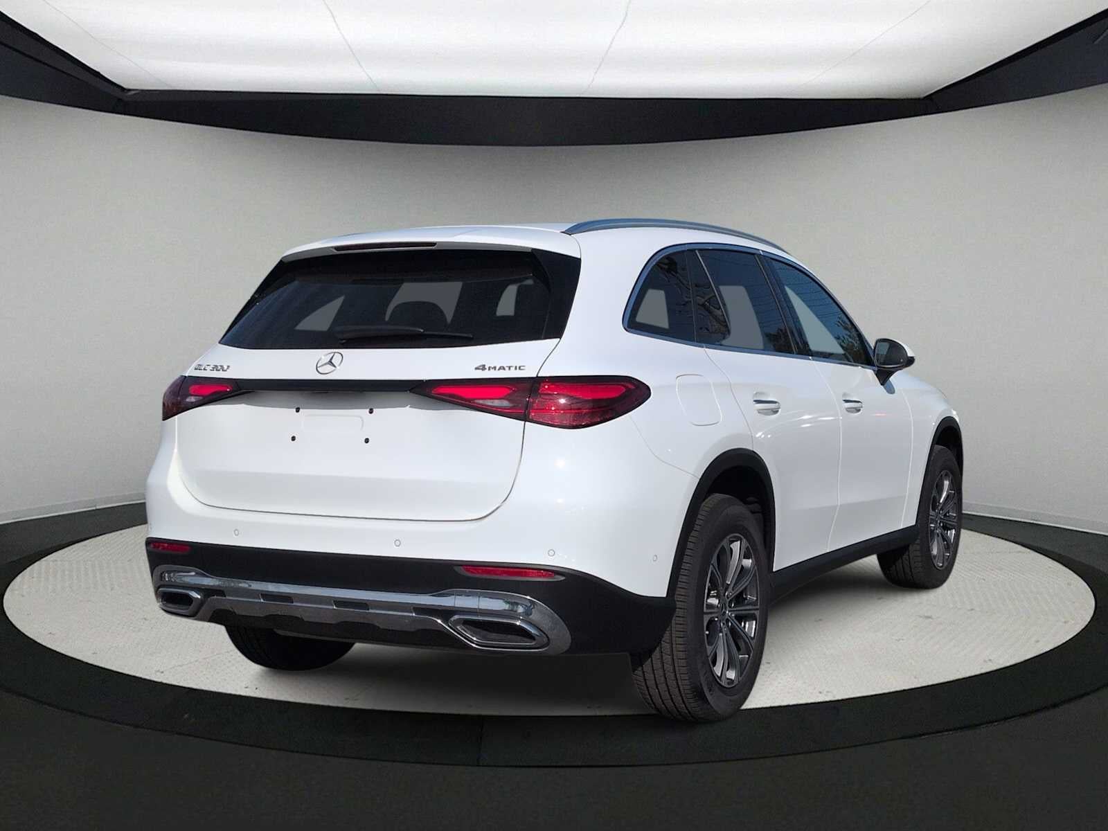 Mercedes-Benz GLC 300 2023 GLC 300