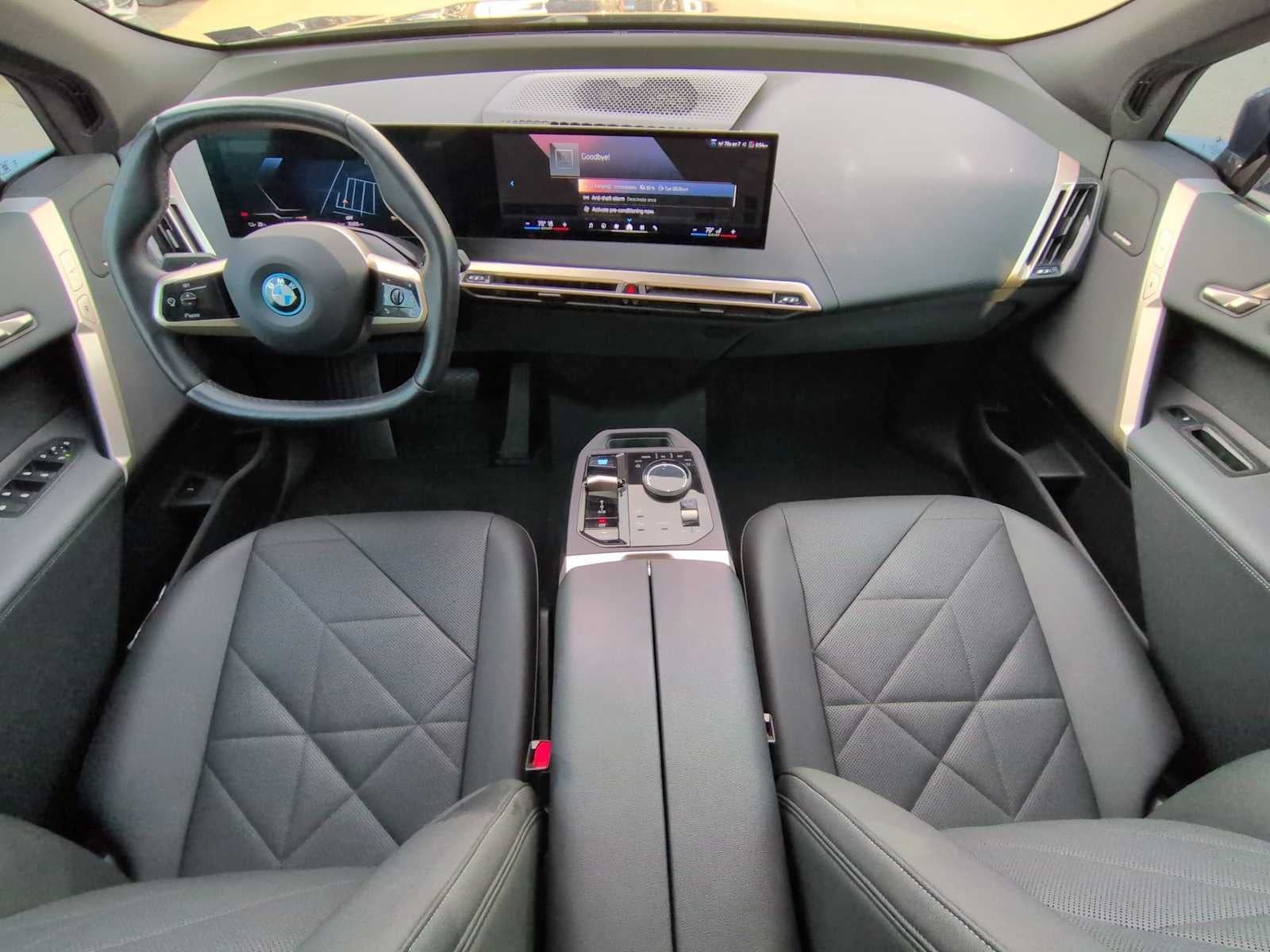 BMW iX xDrive50 2024