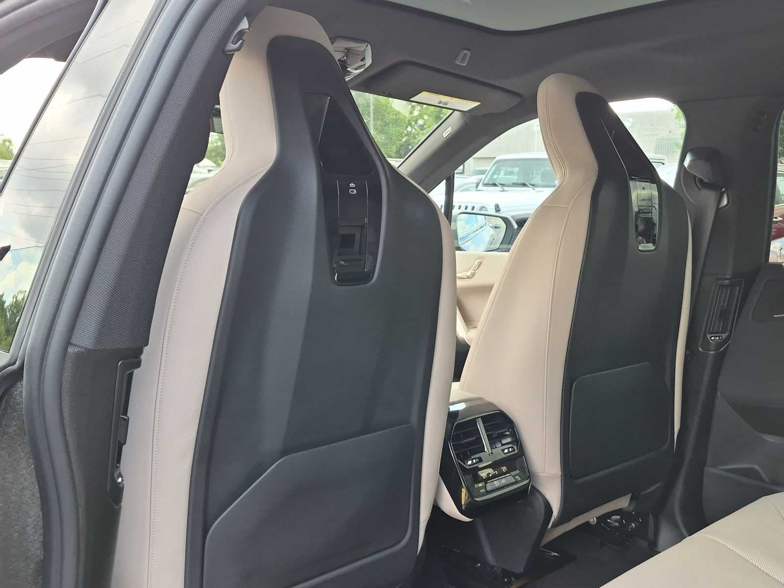 BMW iX xDrive50 2024