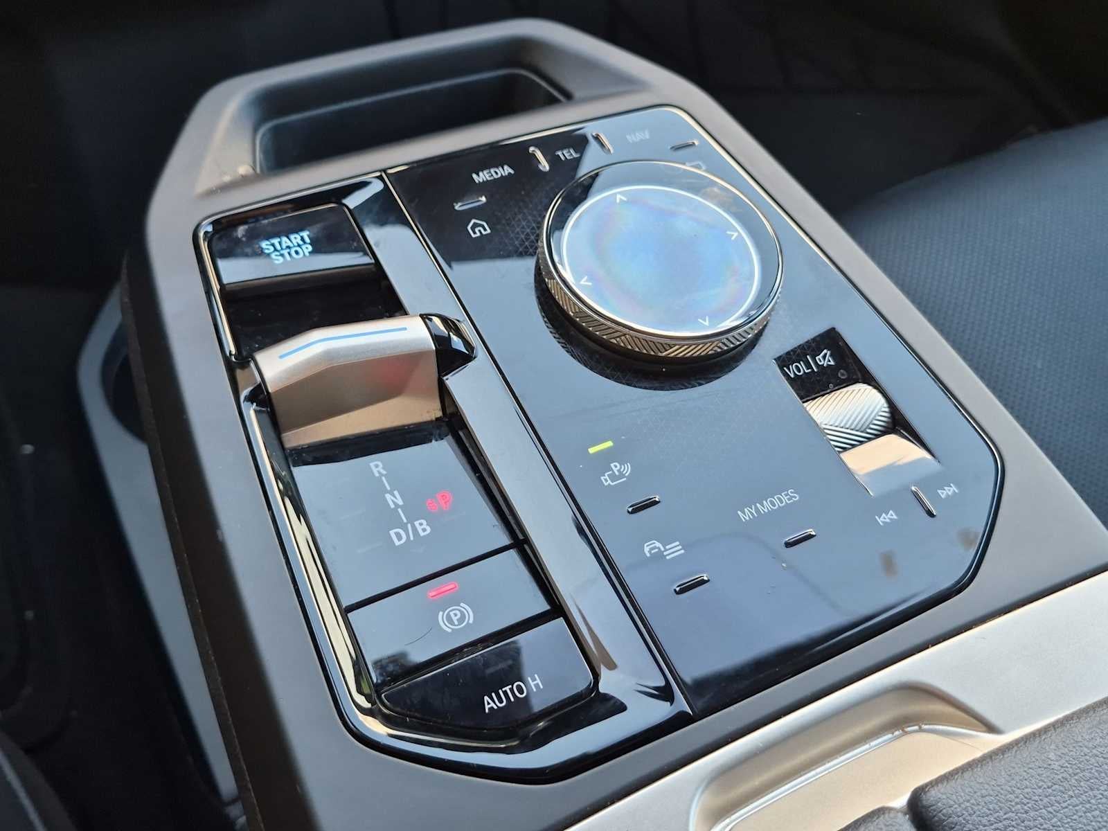 BMW iX xDrive50 2024