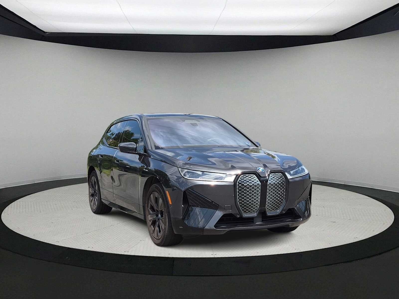 2025 BMW iX xDrive50