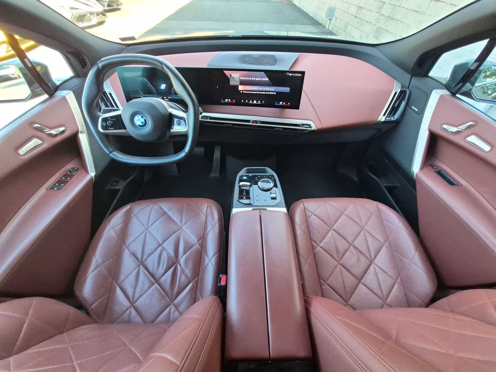 BMW iX xDrive50 2024
