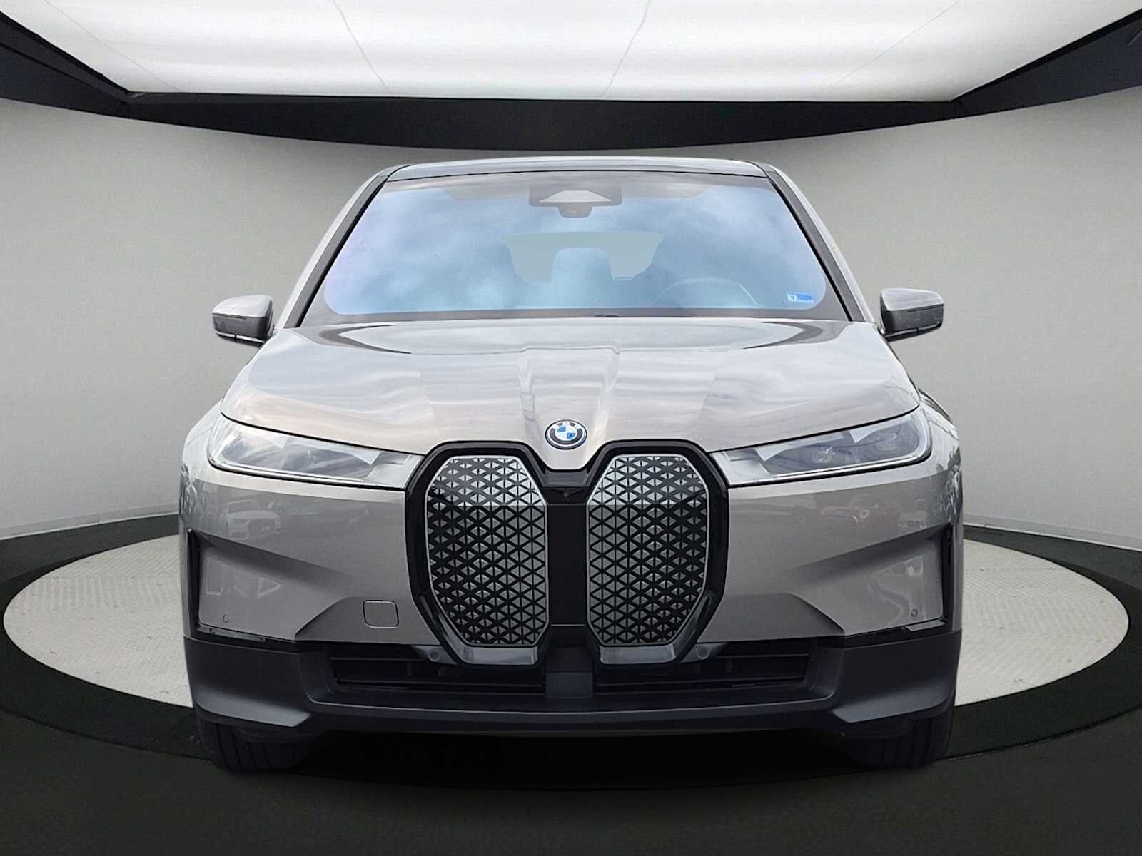 BMW iX xDrive50 2024
