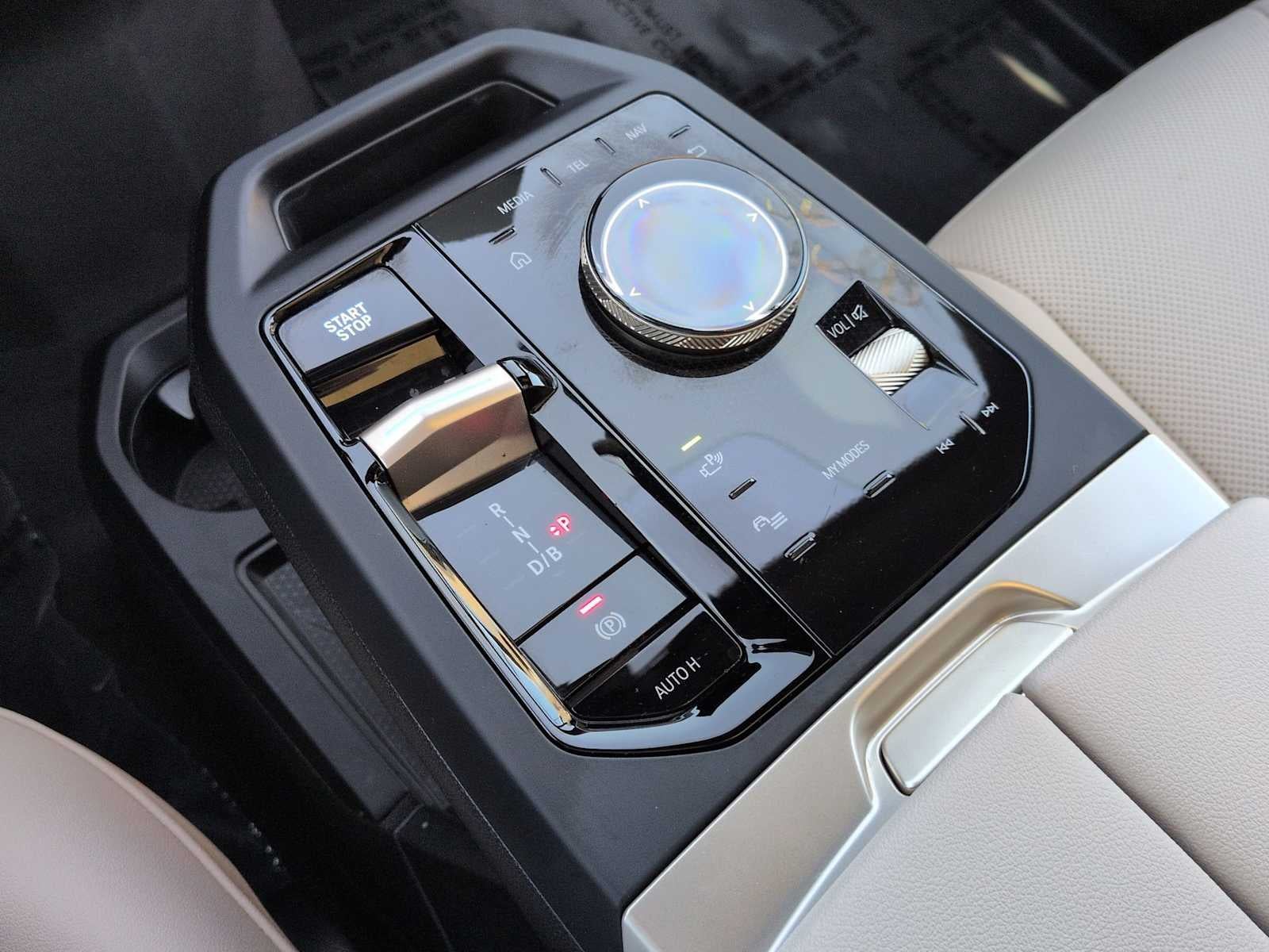 BMW iX xDrive50 2024